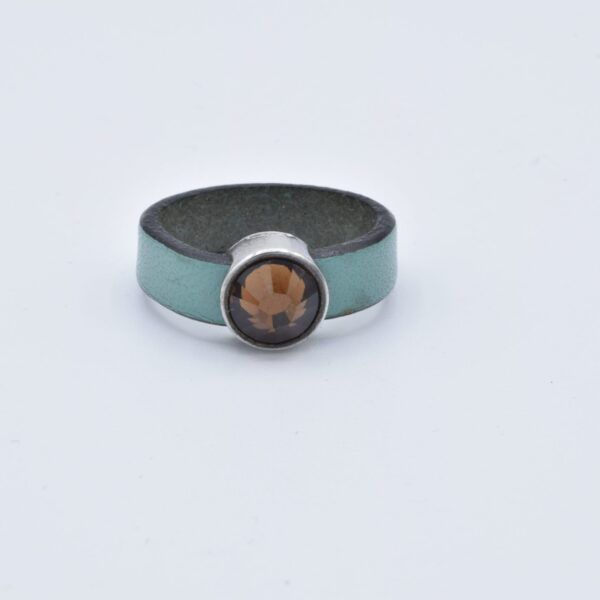 Anillo de cuero y cristal Swarovski